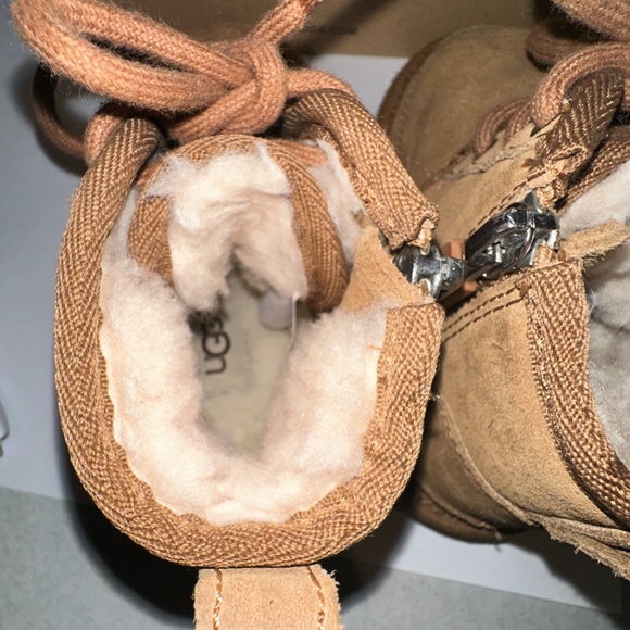 UGG Kids Tan Boots - Picture 7 of 14